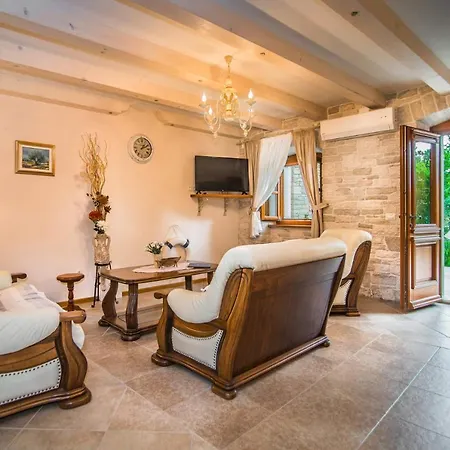 Benina - Best Vacation Choice! *
